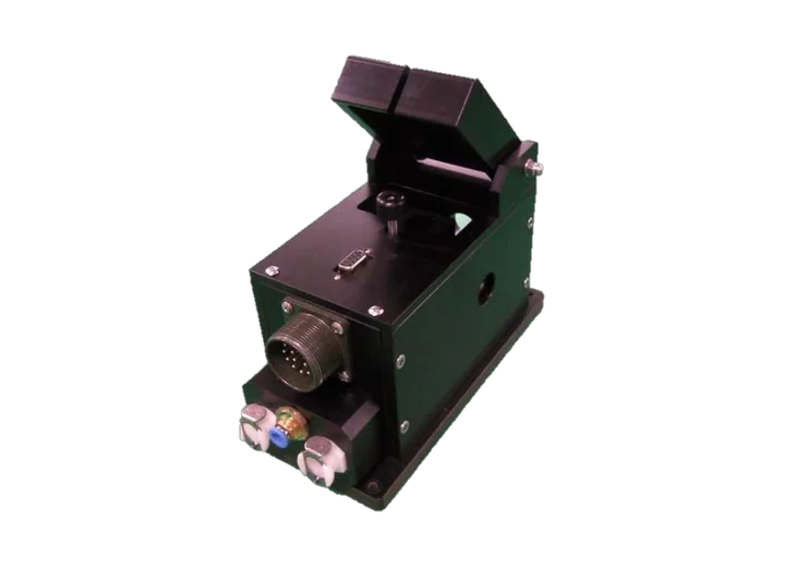 LAMBDA 465 Peltier Controlled Single Cell